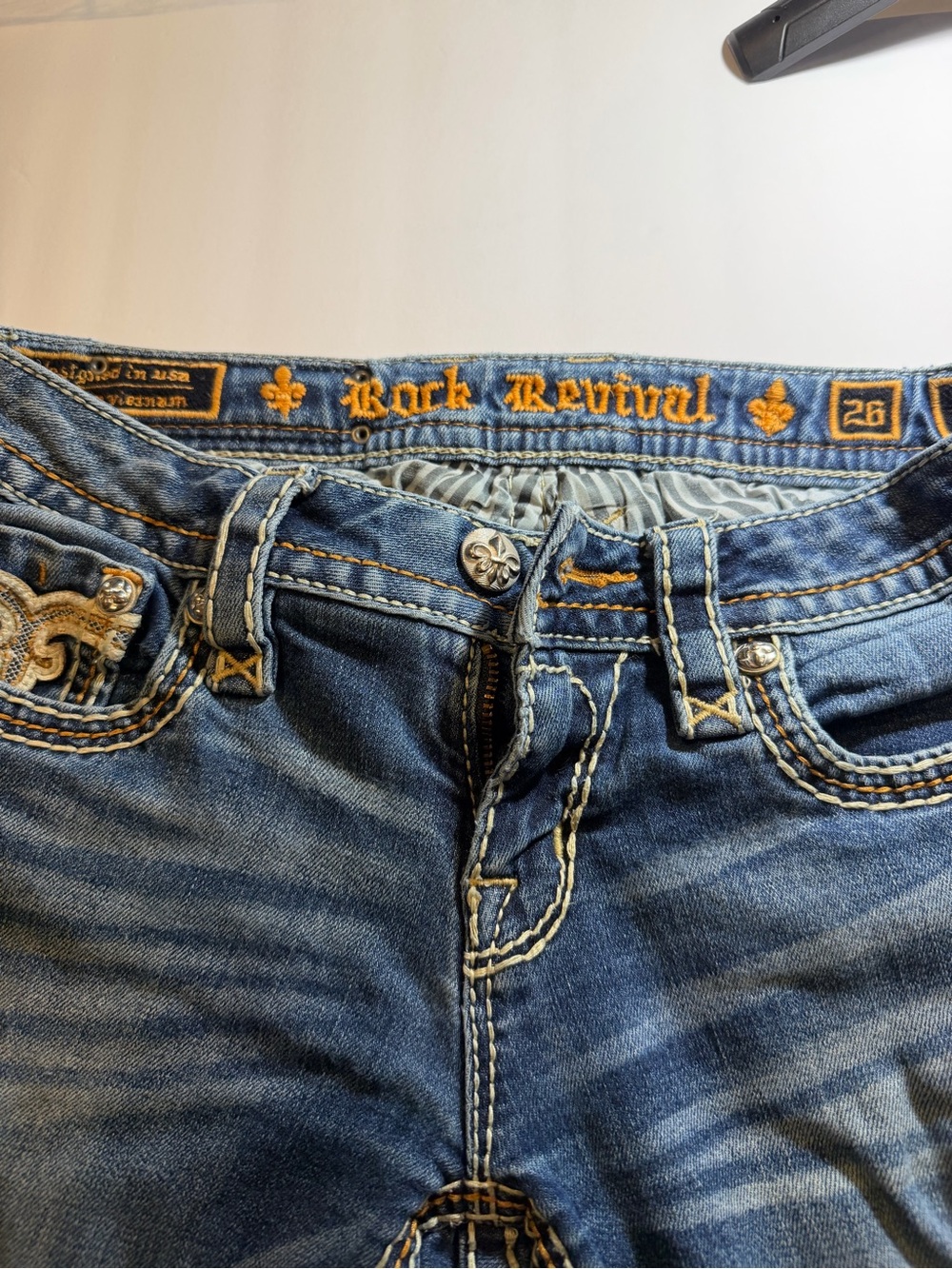 Rock Revival Flap Pocket Embroidered Jeans Size 26